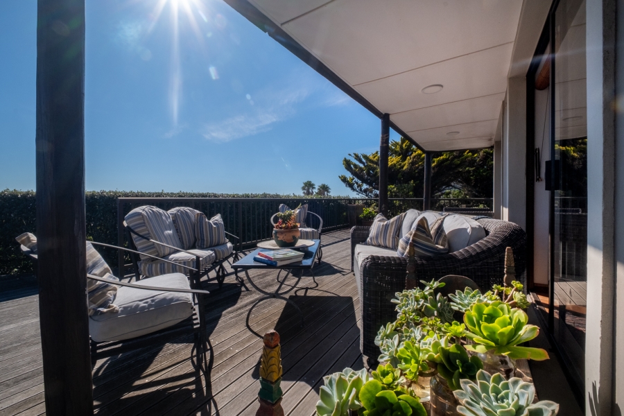 4 Bedroom Property for Sale in St Francis On Sea Eastern Cape